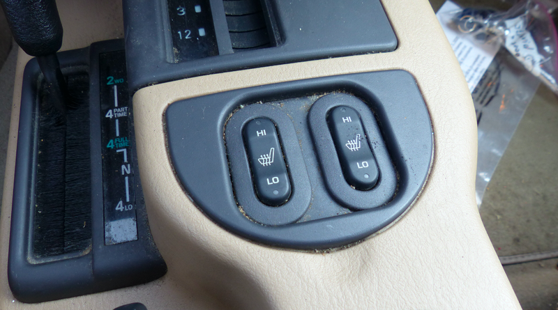 Illustration for article titled I Just Bought a Low-Mileage Jeep Cherokee for $500 and It Is the Ultimate Winter Beater
